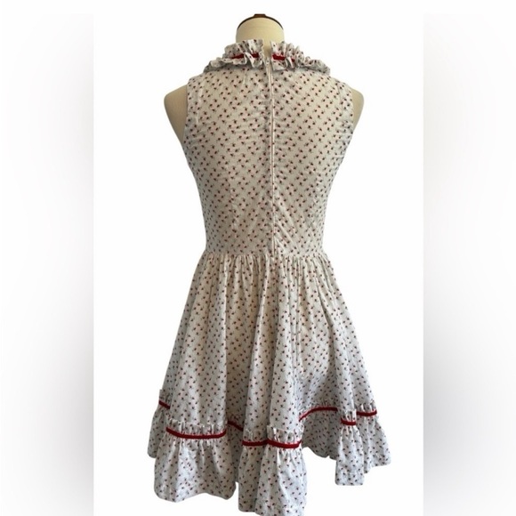 Vintage Coquette Prairie Doll Dress // Red Rosebud Ruffle Sun Dress - Size Small - Picture 5 of 12